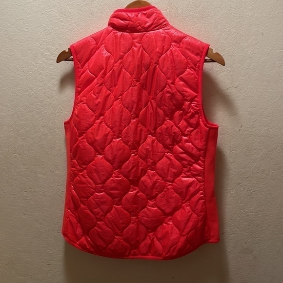 J. Crew Women's Primaloft Layering Vest in the Color Sweet Persimmon Siz… - Picture 4 of 7